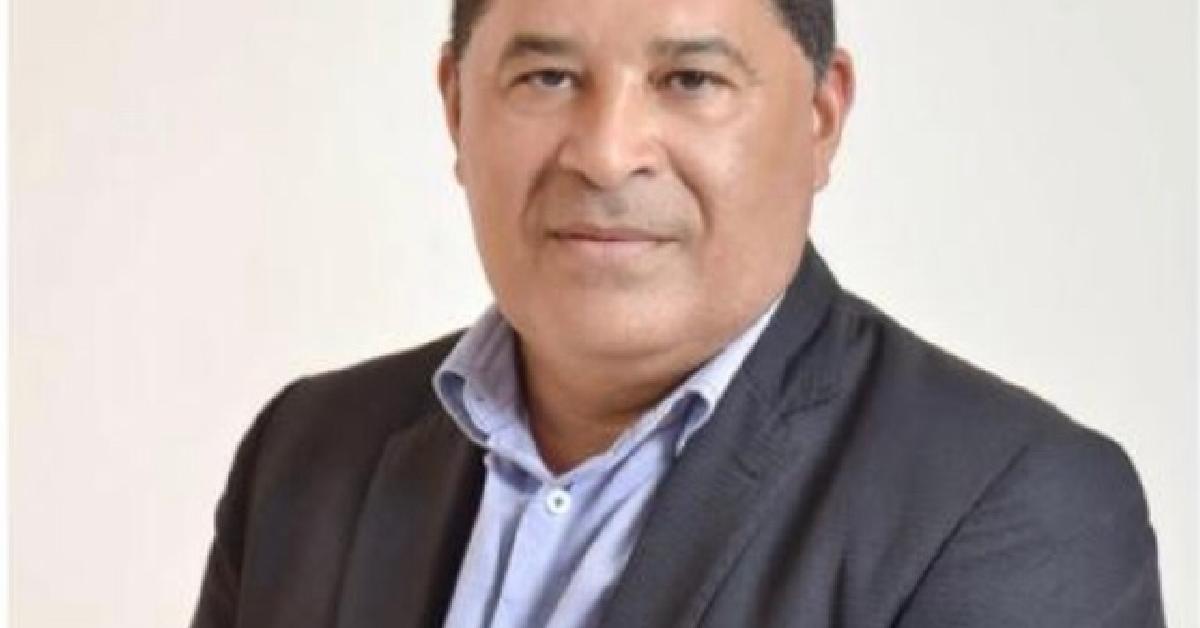 VEREADOR(A) LUIZ BARROS CARNEIRO Câmara Municipal